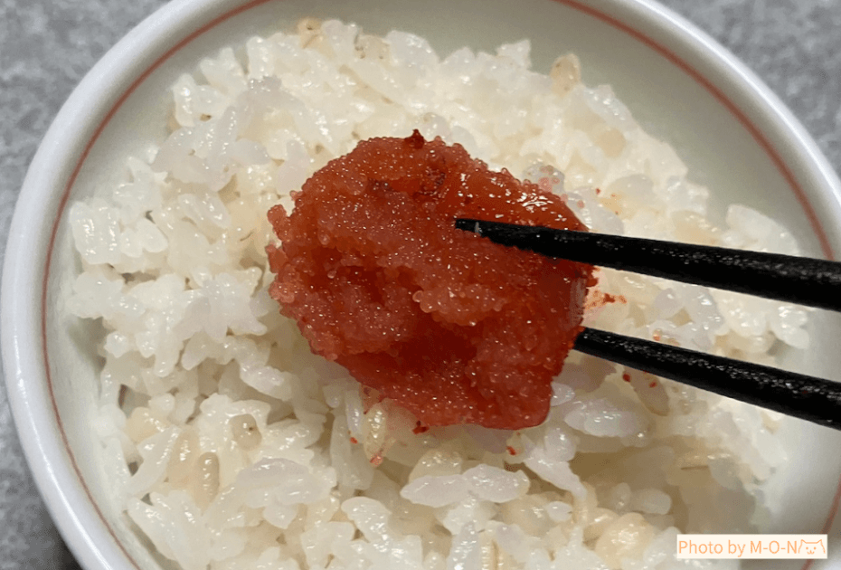 APホールディングス優待の塚田辛子明太子をご飯にのせたところ