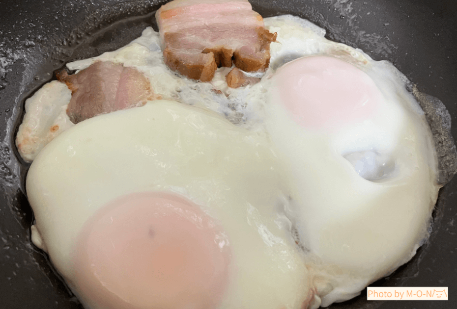 ヒューリック 株主優待 カタログ 出羽のしんけん工房 東北ハム 無塩せきベーコン 無添加 リンベル ベーコンエッグ 卵