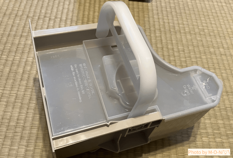 除湿機　Panasonic　パナソニック　エコハイブリット　F-YEX120B　タンク　タンクハンドル