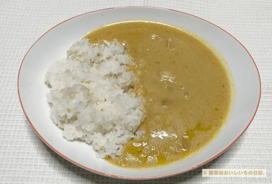 にしき食品　レモンクリームチキンカレー　中身