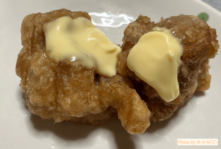 たなべたたらの里の天佑卵マヨネーズを鶏のから揚げにかけたもの
